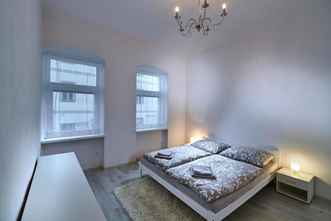 Apartman Bb Centrum Banska Bystrica Luaran gambar